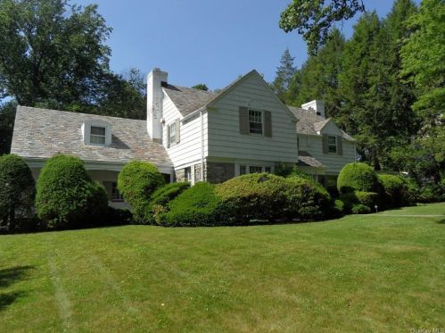 310 Oxford Rd, New Rochelle, NY 10804-3329