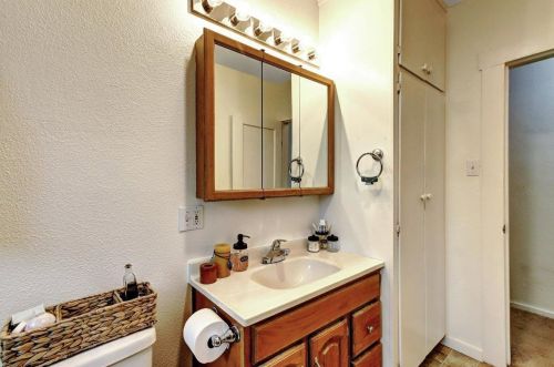 516 Packard Dr, Grass Valley CA  95945-7023 exterior