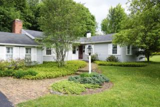 54 Kurt Rd, Pittsford, NY 14534-3948