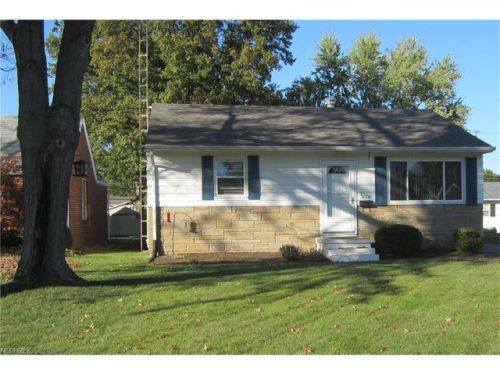 676 Maryland Ave, Sebring, OH 44672-1121