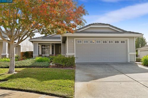 373 Bartlett Ln, Vacaville CA  95687-3128 exterior