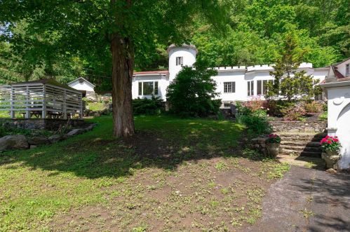 35 Nicholson Rd, Whaley Lake, NY 12531-5124