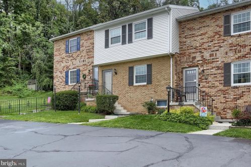 55 Ashford Dr, West Enola, PA 17025-2321