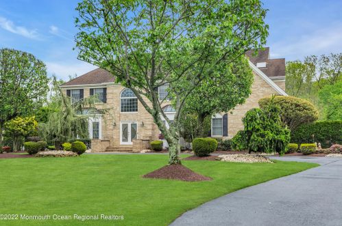 221 Verdant Ct, East Freehold, NJ 07728-9047