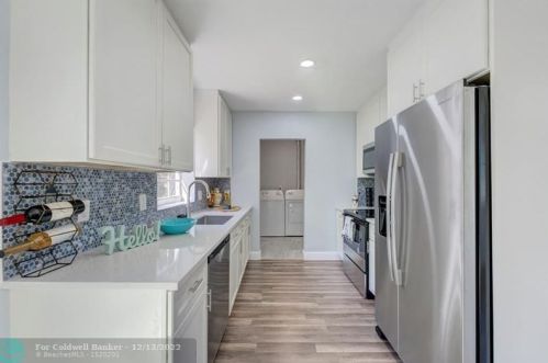 1485 1st Ct, Boynton Beach FL  33435-2609 exterior