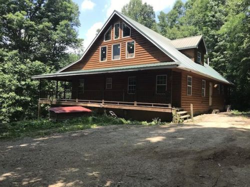 1505 Laynes Cove Rd, Pelham, TN 37366-3241