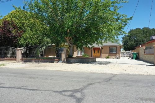 5235 Avenue, Lancaster, CA