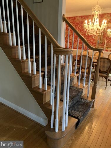 135 Sawgrass Dr, Blue Bell PA  19422-3209 exterior