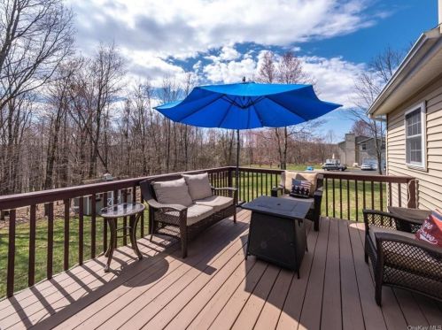 48 Amdurer Rd, Westtown NY  10998-3700 exterior