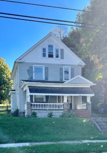 132 Columbia Ave, Greenville PA  16125-1832 exterior