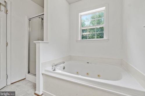 28281 Beech Dr, Rhoadesville VA  22542-9094 exterior