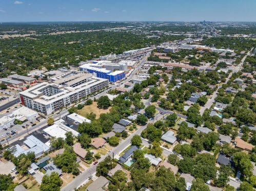 2019 Brentwood St, Austin TX  78752-4105 exterior