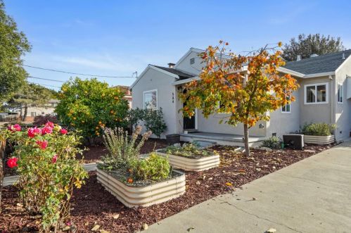 584 Bryan Ave, Sunnyvale CA  94086-6422 exterior