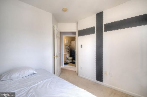 135 South Ave, Swedesboro NJ  08085-1686 exterior