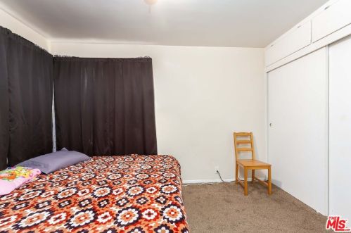 44025 Date Ave, Lancaster CA  93534-4425 exterior