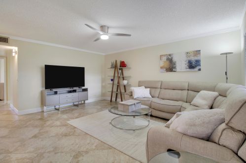 255 Burgundy F, Delray Beach FL  33484-4951 exterior