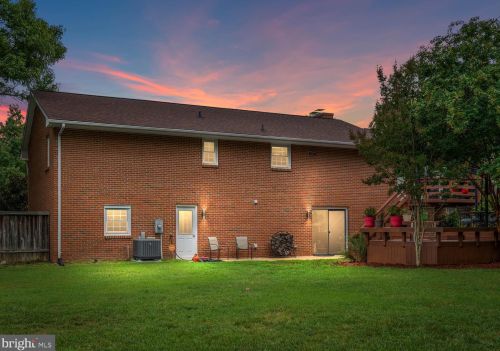 2102 Karen Ter, Fredericksburg, VA 22405-5738