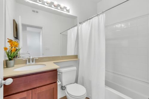 3182 Bridgeway Dr, Rancho Cordova CA  95670-6246 exterior