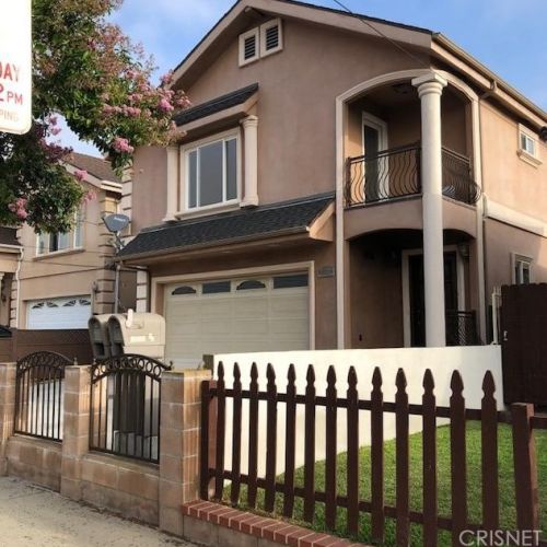 4555 164th St, Lawndale, CA 90260-2802