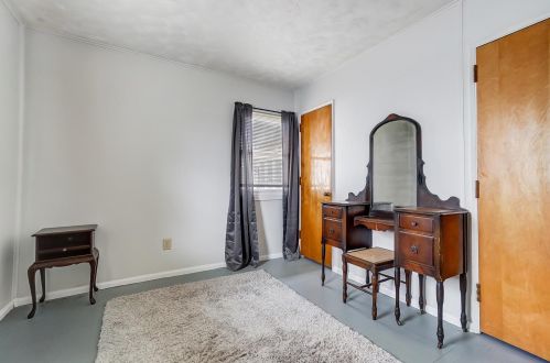 914 Barker Dr, Springfield OH 45505-2712 exterior