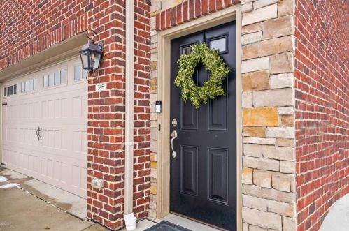 595 Chesnic Dr, Canonsburg, PA 15317-1426