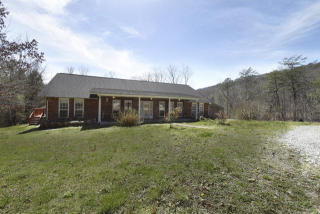 699 Tanglewood Hill Rd, Pikeville, TN 37367-3661