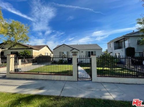 7534 Kraft Ave, North Hollywood, CA 91605-3322