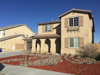 13031 Leawood St, Victorville, CA 92392-0578