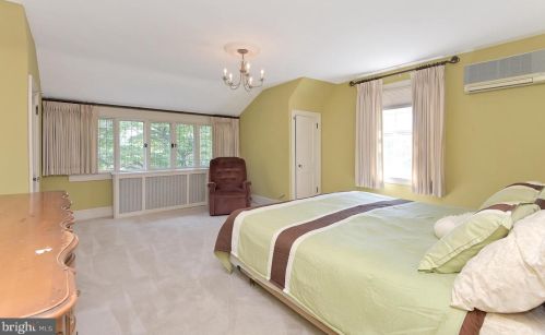 7 Buckingham Ave, Trenton NJ  08618-3311 exterior