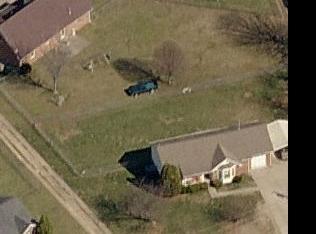 377 Manorstone Ln, Clarksville, TN 37042-5147