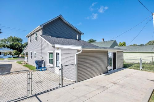 725 Eastern Ave, Bellefontaine OH  43311-2615 exterior