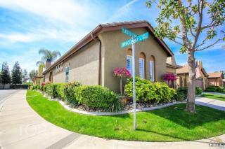 8601 Lago Di Como Ln, Bakersfield, CA 93312-1967