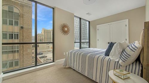 350 Oliver Ave, Pittsburgh PA  exterior