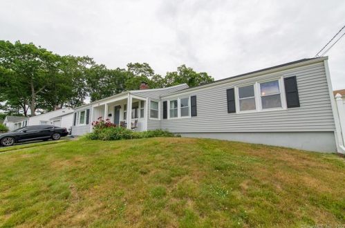 51 Kirkside Ave, Milford, CT 06460-5919