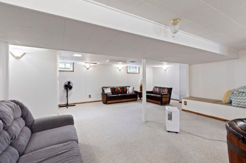 3140 32, Milwaukee WI 53215-4233 exterior