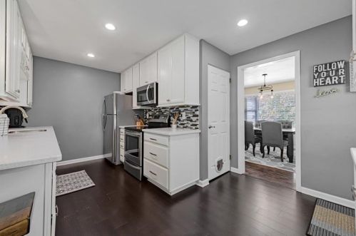 1124 Monastery Dr, Latrobe PA 15650-2726 exterior