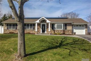 6 Plaza Dr, Smithtown, NY 11787-3742