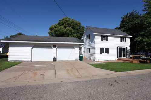 325 Brown St, Augusta, WI 54722-9252