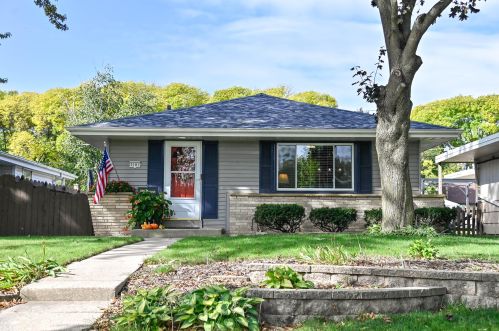 2101 116, Milwaukee WI 53226-2106 exterior