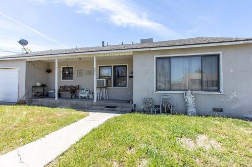 501 Michigan Ave, Manteca, CA 95337-5460