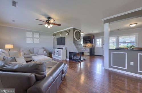 90 Stanley Ave, Landisville PA  17538-1023 exterior