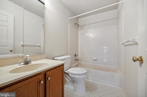 110 Gleneagles Dr, Blue Bell PA  19422-3240 exterior