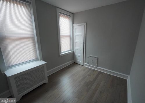 2858 Aramingo Ave, Philadelphia PA  19134-4224 exterior