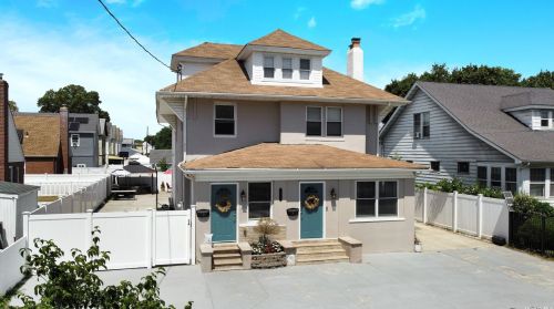 215-07 Hollis Ave, Jamaica, NY 11429-2807