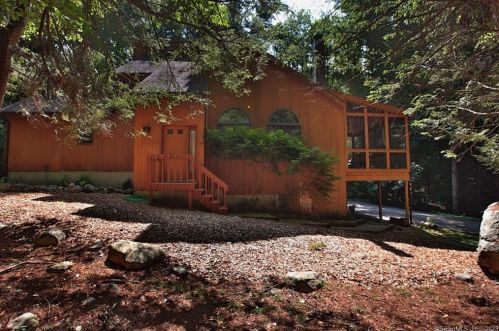 15 Chatham Ct, Goshen, CT 06756-2111