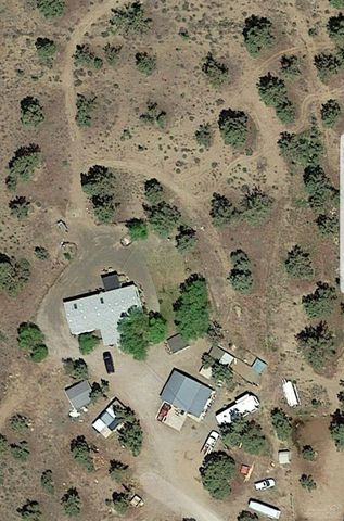 20020 Mcconnell Dr, Bend, OR 97701-9083