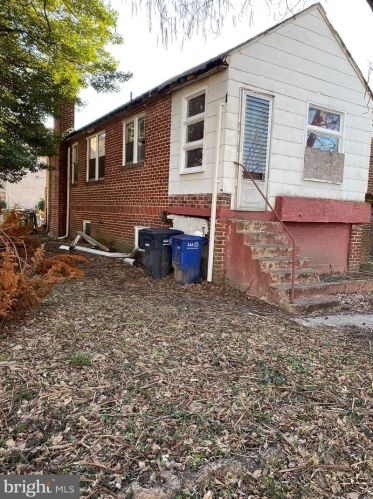 4908 A St, Washington DC  20003-1521 exterior