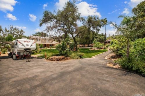 1240 Grade Rd, Alpine, CA 91901-2922