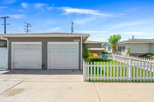 3750 17th St, Long Beach, CA 90804-2003