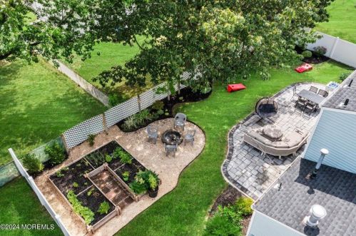 557 California Ave, Bricktown NJ  08724-1233 exterior